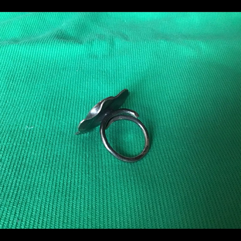 Ring - Picture 7 of 11